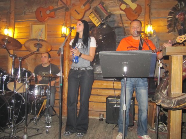 plzeacwsaloon291020106.jpg